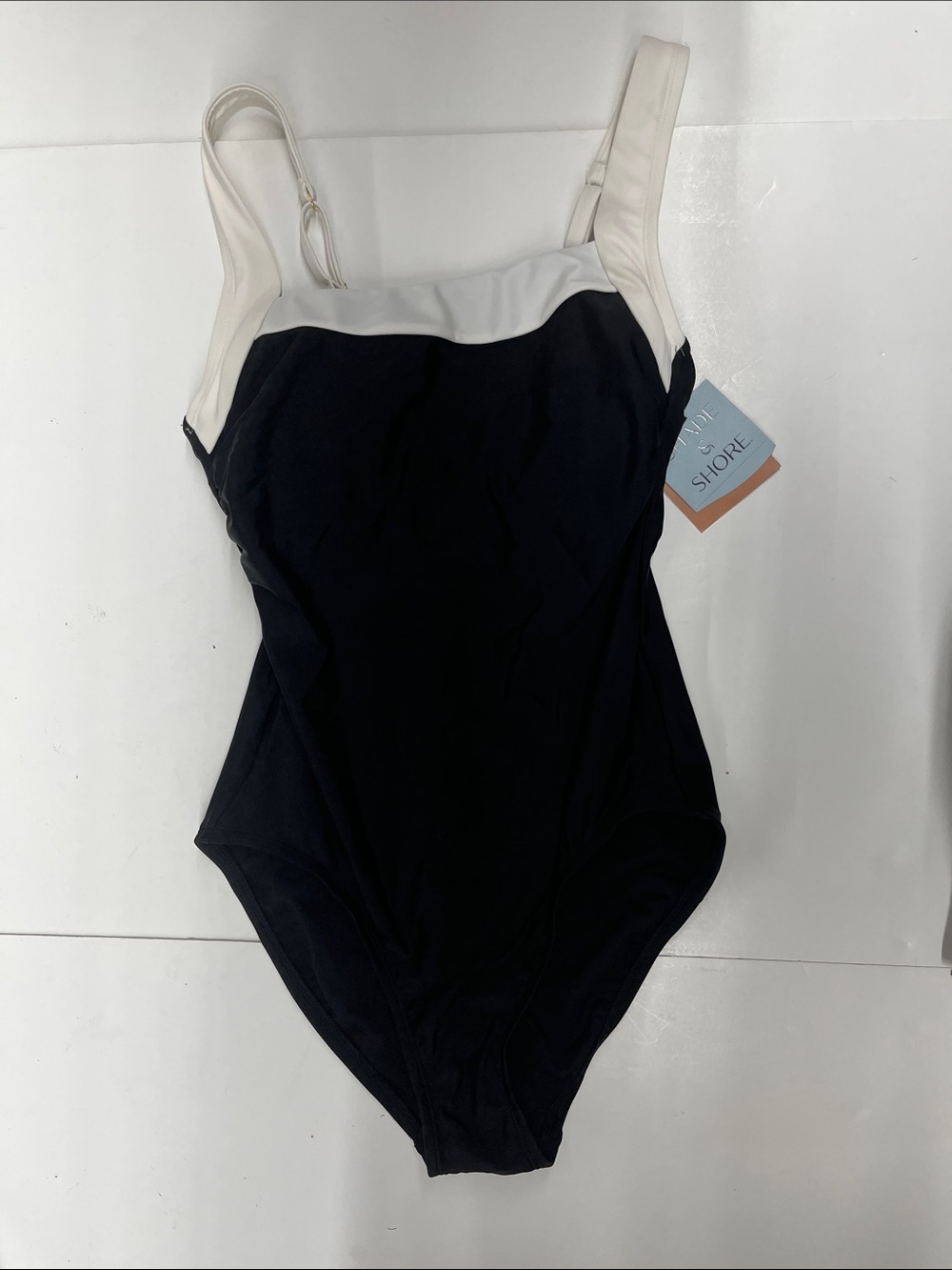 Shade & Shore Black and White Classic One-Piece Swimsuit